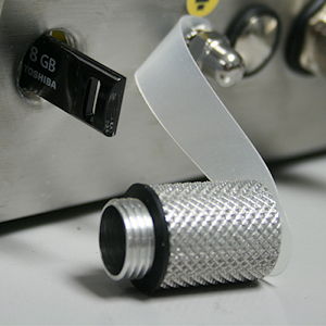 Kit porta USBEGT con chiavetta a pannello